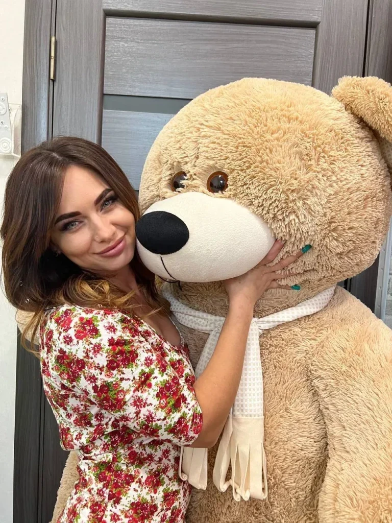 Iryna Profile image 1